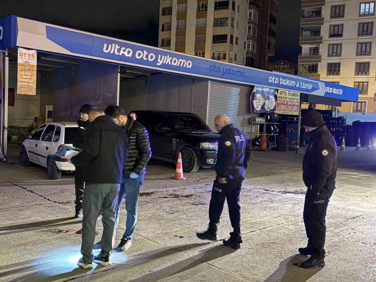 KAYSERİ’NİN KOCASİNAN İLÇESİNDE BİR AKARYAKIT İSTASYONUNDA İDDİAYA GÖRE ‘ÇAKMAK İSTEME’...