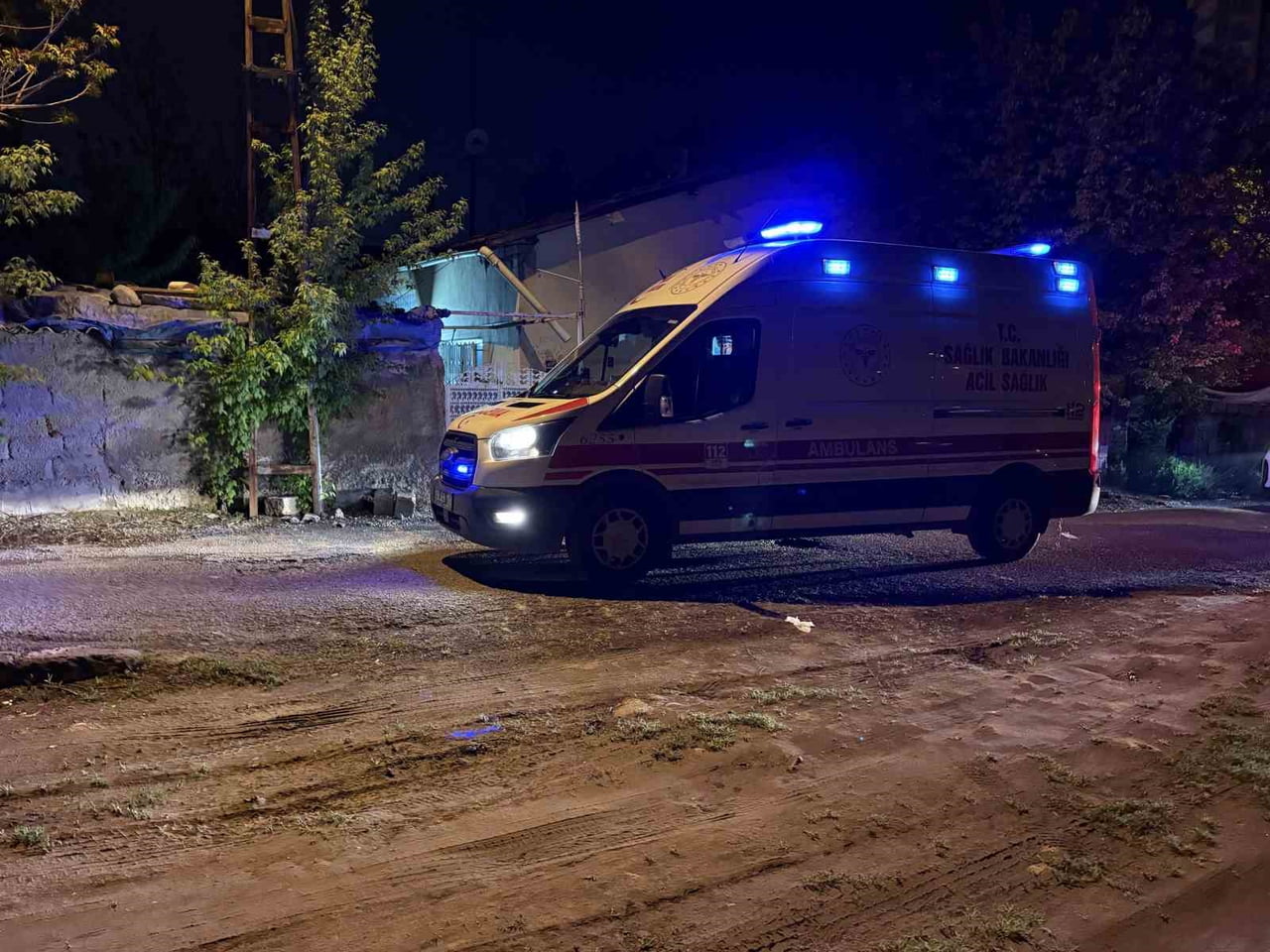 KAYSERİ’NİN KOCASİNAN İLÇESİNDE SOBADAN SIZAN KARBONMONOKSİT GAZINDAN ZEHİRLENEN ANNE VE OĞLU...