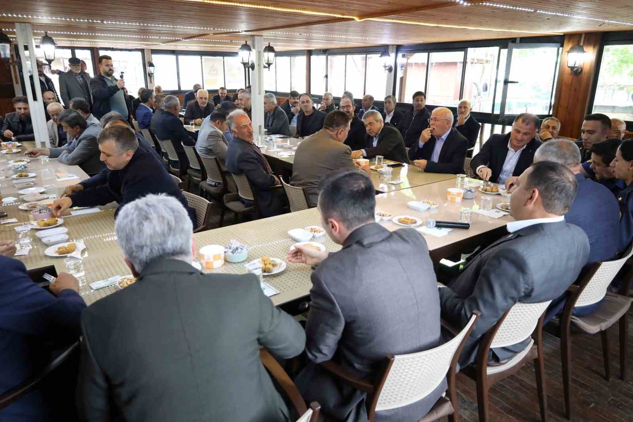 KAYSERİ’NİN YAHYALI İLÇESİNDE, KURBAN BAYRAMI NEDENİYLE RESMİ BAYRAMLAŞMA TÖRENİ...
