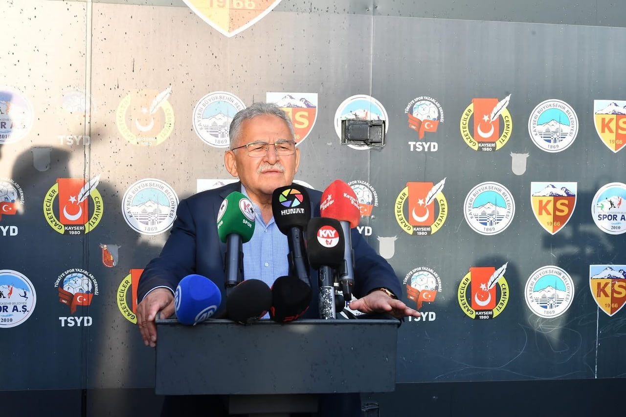 KAYSERİSPOR ONURSAL BAŞKANI MEMDUH BÜYÜKKILIÇ, “KAYSERİSPOR, BU ŞEHRİN MARKA DEĞERİDİR. HERKES...