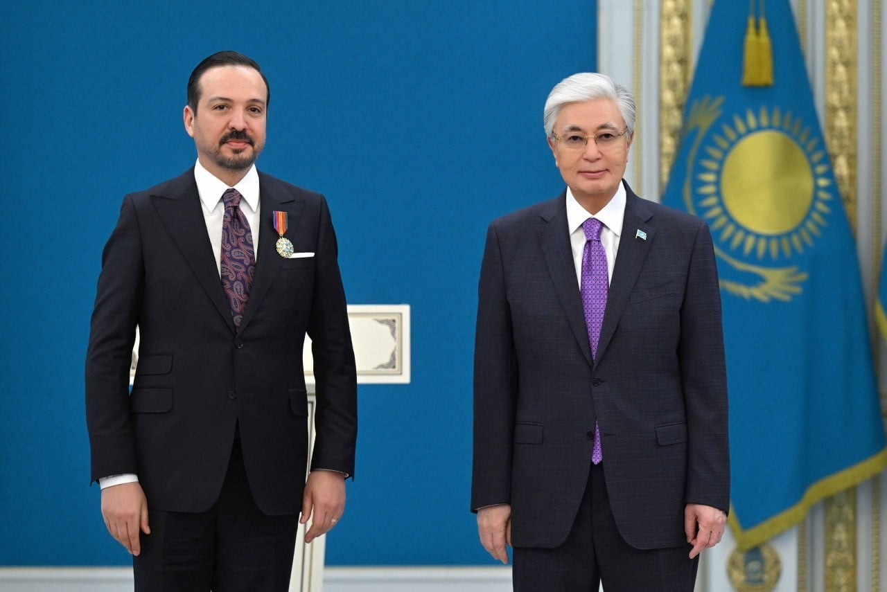 KAZAKİSTAN CUMHURBAŞKANI KASIM CÖMERT TOKAYEV, AK PARTİ GENEL BAŞKAN YARDIMCISI KÜRŞAD ZORLU’YA 2....