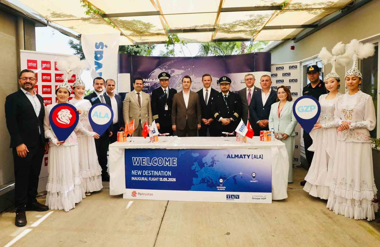 KAZAKİSTAN’IN ALMATI KENTİNDEN GAZİPAPAŞA-ALANYA HAVALİMANI’NA GERÇEKLEŞTİRİLEN DİREK UÇUŞ TÖRENLE...
