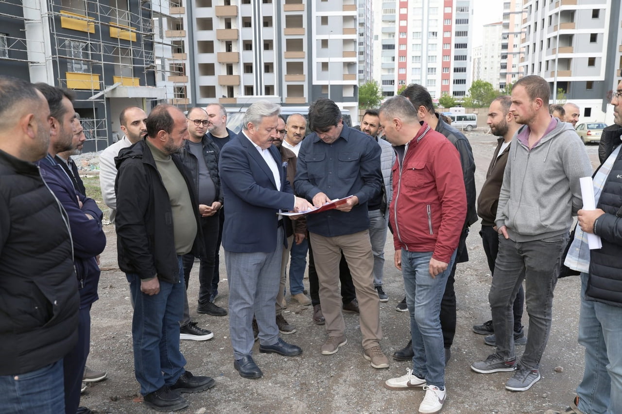 KAZIM KARABEKİR MAHALLESİ 2. ETAP KENTSEL DÖNÜŞÜM ÇALIŞMALARINA HIZ KESMEDEN DEVAM EDEN MELİKGAZİ...