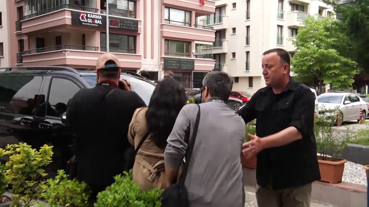KEMAL KILIÇDAROĞLU, ÇALIŞMA OFİSİNE GELDİ.