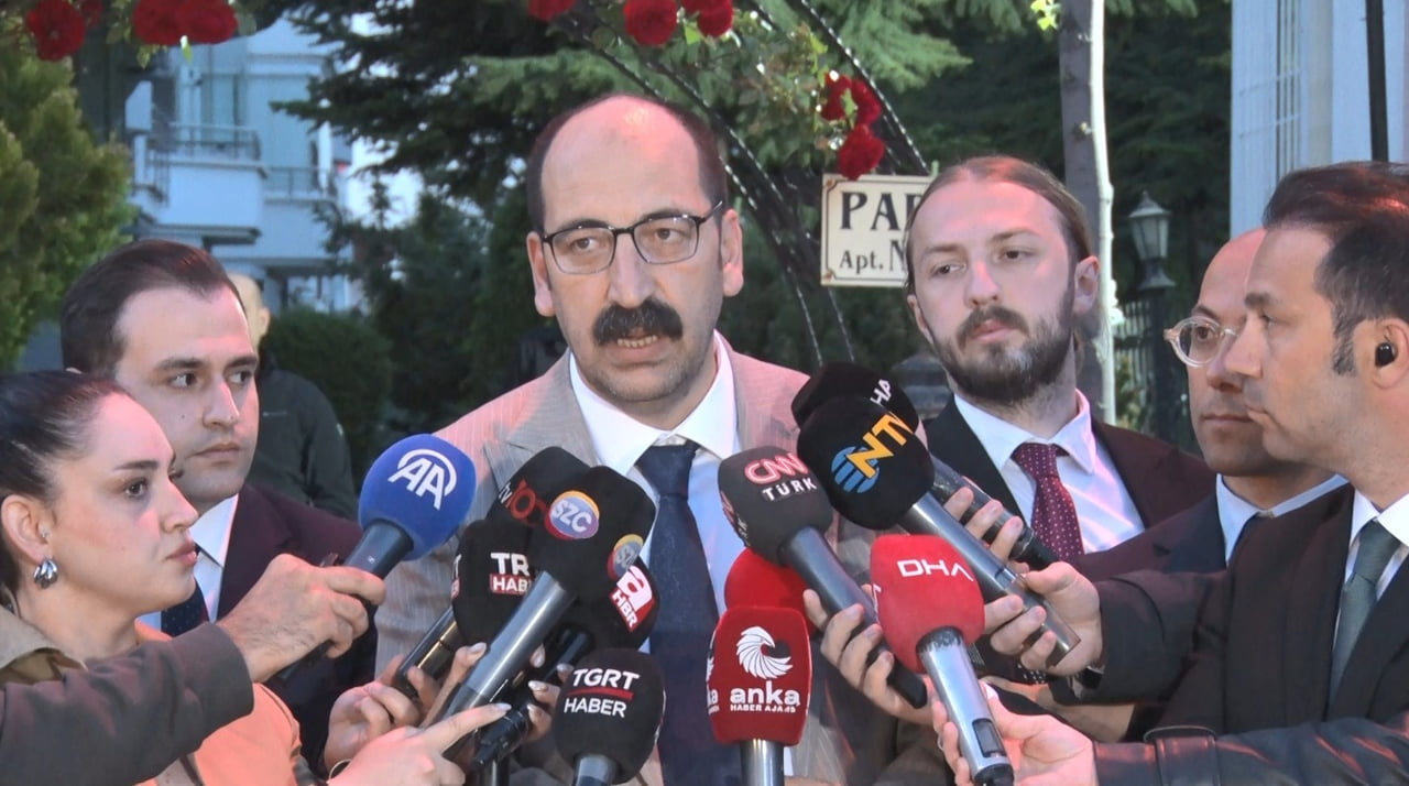 KEMAL KILIÇDAROĞLU VE ÖZGÜR ÖZEL’İN TELEFONDA GÖRÜŞTÜĞÜNÜ SÖYLEYEN KILIÇDAROĞLU’NUN BASIN...