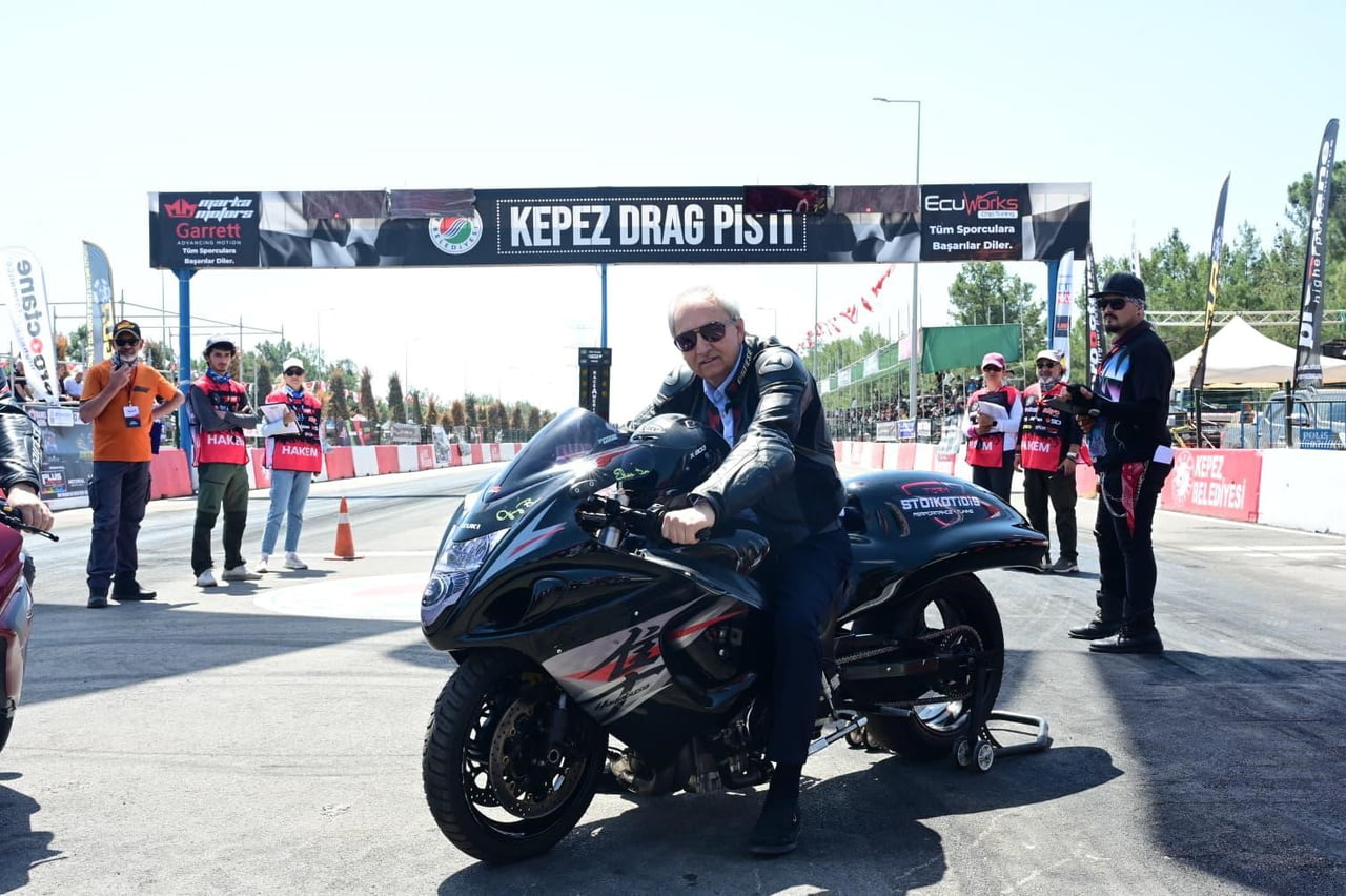 KEPEZ BELEDİYESİ İLE TÜRKİYE MOTOSİKLET FEDERASYONU İŞ BİRLİĞİYLE DÜZENLENEN MOTODRAG YARIŞLARI...