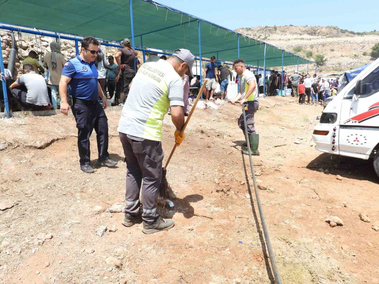 KEPEZ BELEDİYESİ, KURBAN BAYRAMI ÖNCESİNDE VATANDAŞLARIN İBADETLERİNİ SAĞLIKLI VE HİJYENİK...