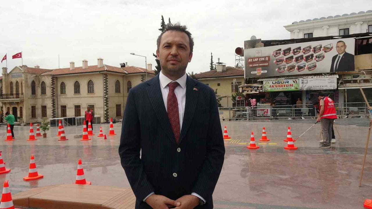 KİLİS AİLE VE SOSYAL HİZMETLER İL MÜDÜRÜ ÇETİN TUTAŞ, ETKİNLİĞİN FARKINDALIK OLUŞTURMAK AMACIYLA...