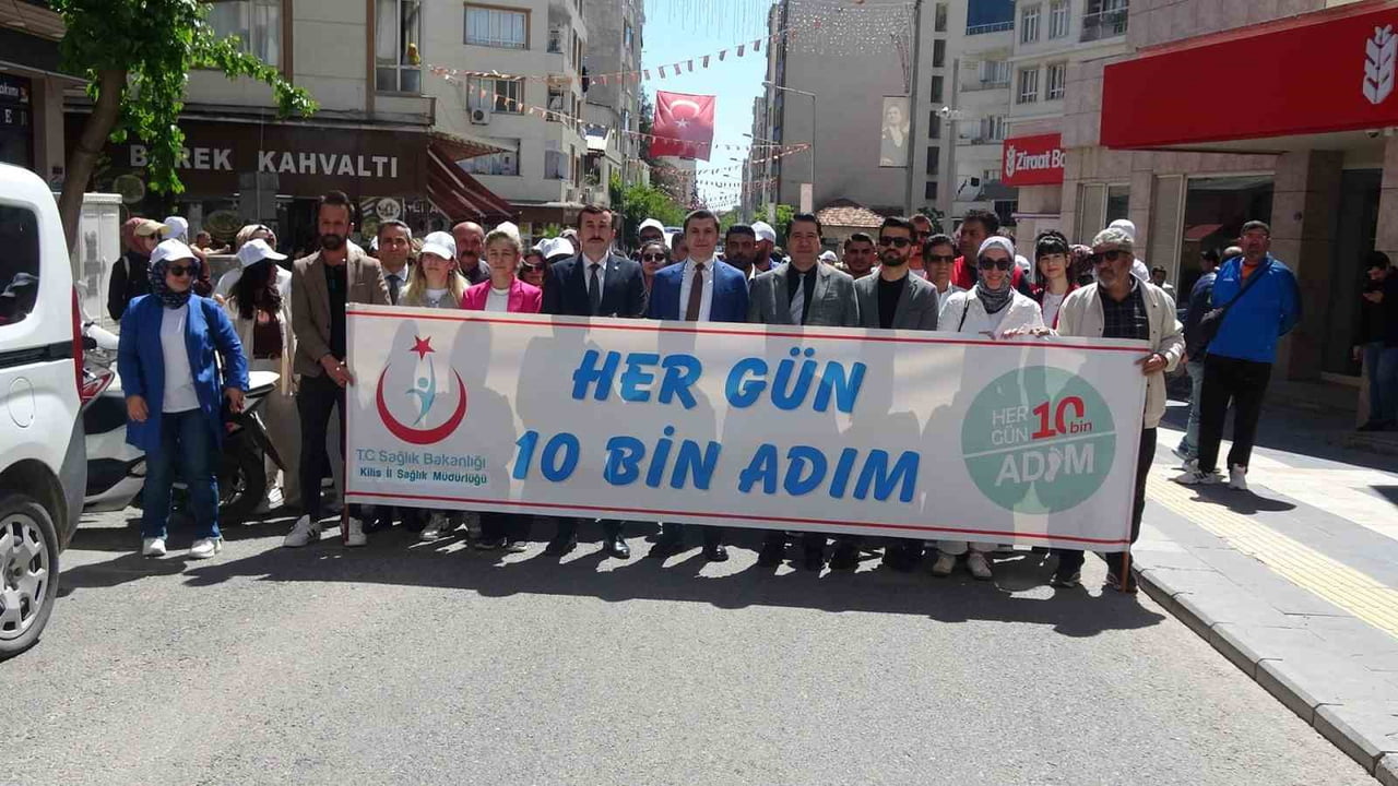 KİLİS’TE "SAĞLIK İÇİN HAREKET ET GÜNÜ" KAPSAMINDA YÜRÜYÜŞ DÜZENLENDİ