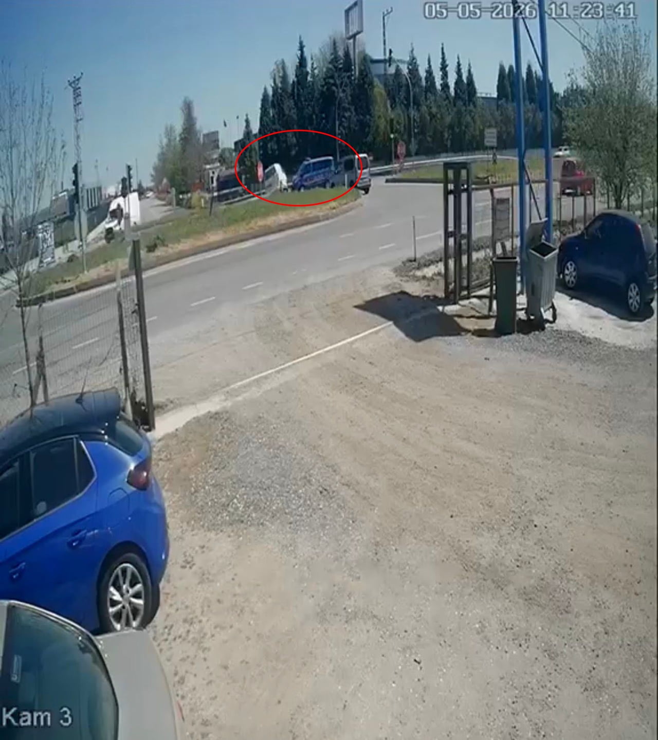 KIRKLARELİ’NİN LÜLEBURGAZ İLÇESİ EVRENSEKİZ SAPAĞI KAVŞAĞINDA JANDARMA ARACININ PANELVANA MEYDANA...