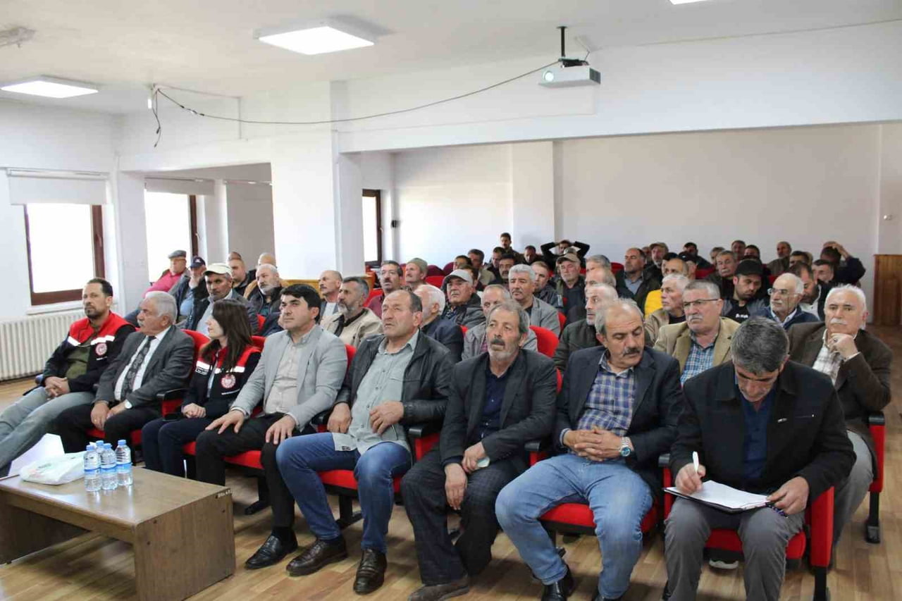 KIRSAL KALKINMA VE BİREYSEL SULAMA DESTEKLERİ TERCAN’DA ANLATILDI