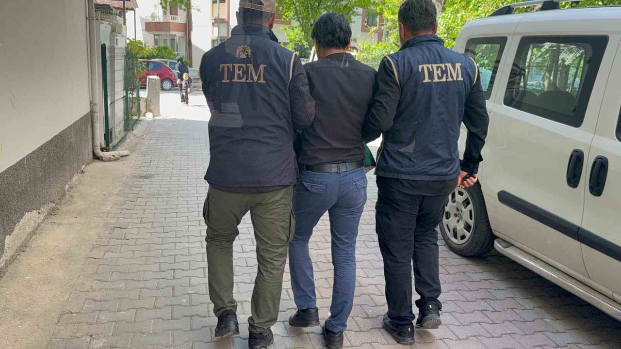 KIRŞEHİR'DE  DEAŞ TERÖR ÖRGÜTÜNE YÖNELİK EŞ ZAMANLI OPERASYON DÜZENLENDİ.