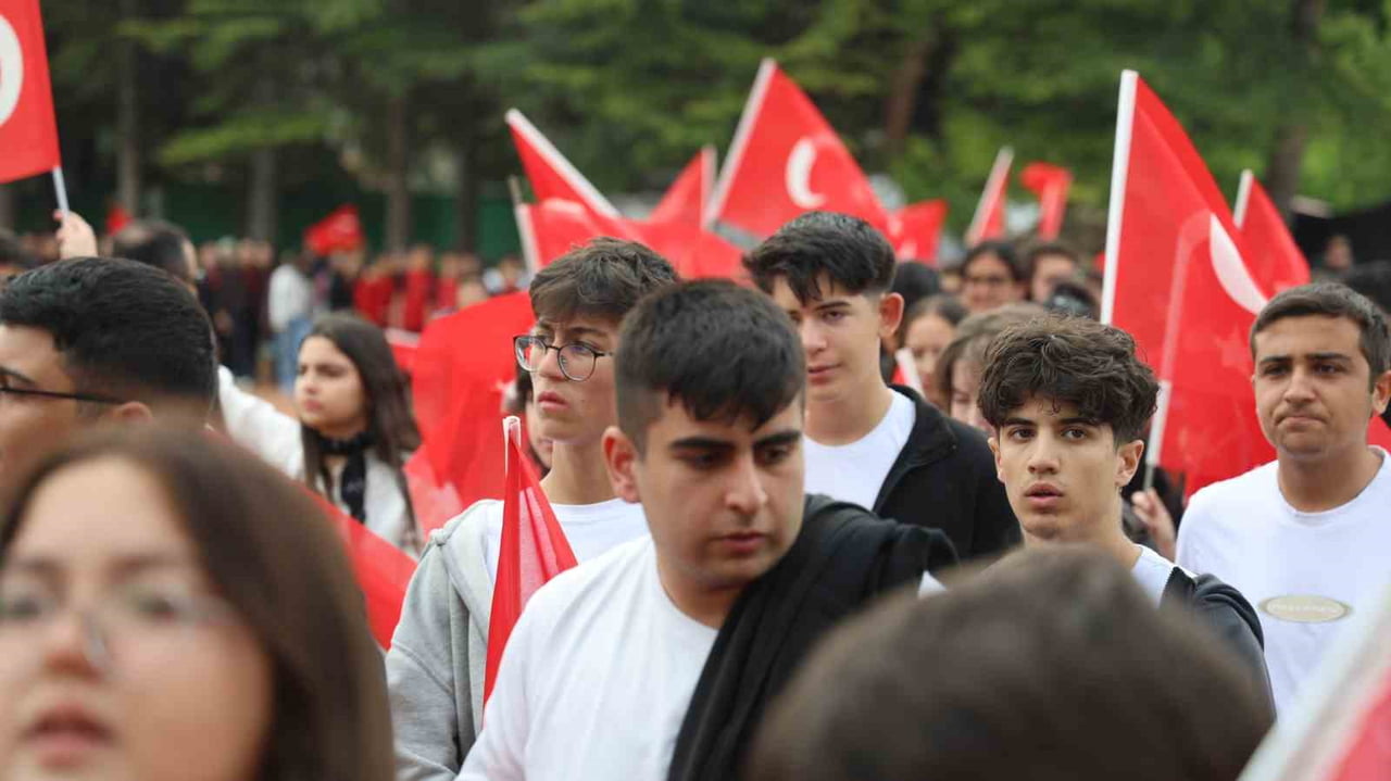 KIRŞEHİR’DE 19 MAYIS ATATÜRK’Ü ANMA, GENÇLİK VE SPOR BAYRAMI, AHİ STADYUMU’NDA DÜZENLENEN TÖRENLE...