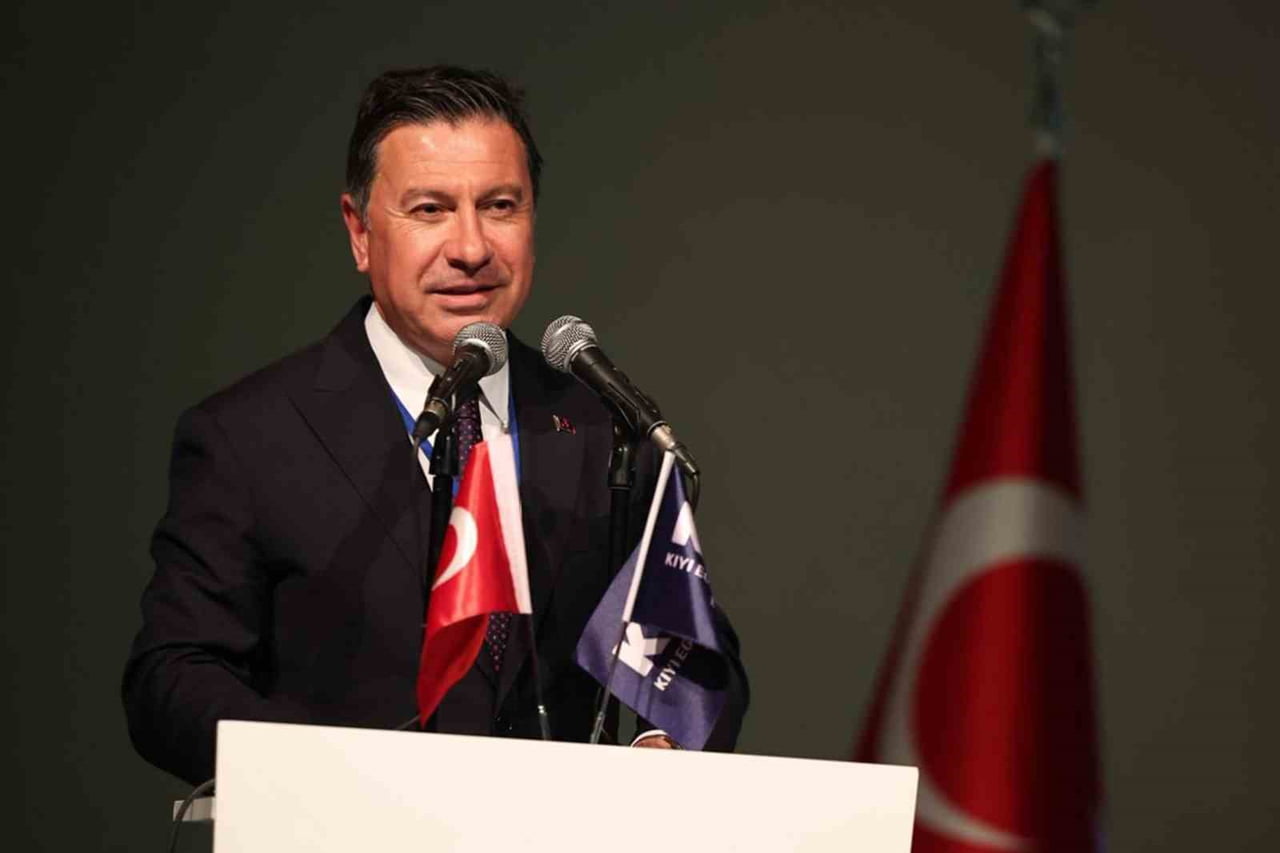 KIYI BELEDİYELER BİRLİĞİ BAŞKANLIĞI GÖREVİNE YENİDEN SEÇİLEN MUĞLA BÜYÜKŞEHİR BELEDİYE BAŞKANI...