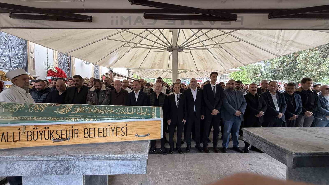 KOCAELİ'NİN İZMİT İLÇESİNDE ORTAĞI UĞUR ÖZ TARAFINDAN TABANCAYLA VURULARAK ÖLDÜRÜLEN GEYLANİ...
