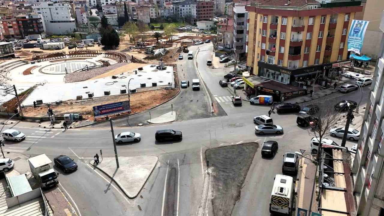KOCAELİ BÜYÜKŞEHİR BELEDİYESİ, ULAŞIM AĞINI GÜÇLENDİRMEK VE TRAFİK GÜVENLİĞİNİ ARTIRMAK AMACIYLA...