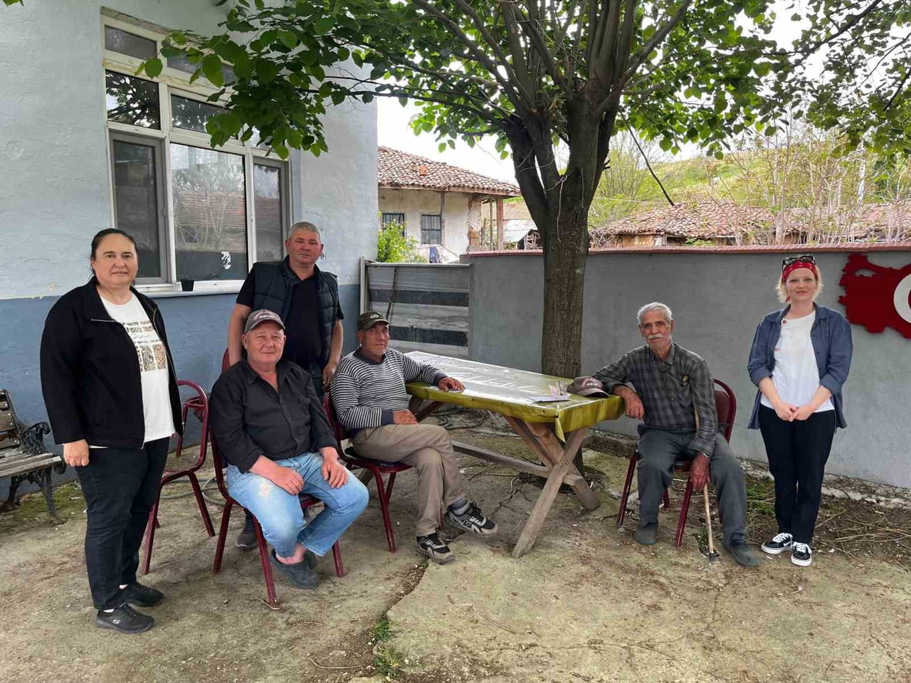 KOFÇAZ TOPLUM SAĞLIĞI MERKEZİ PERSONELİ, KÖYLÜLERE KİST HİDATİK VE KIRIM KONGO KANAMALI ATEŞİ...