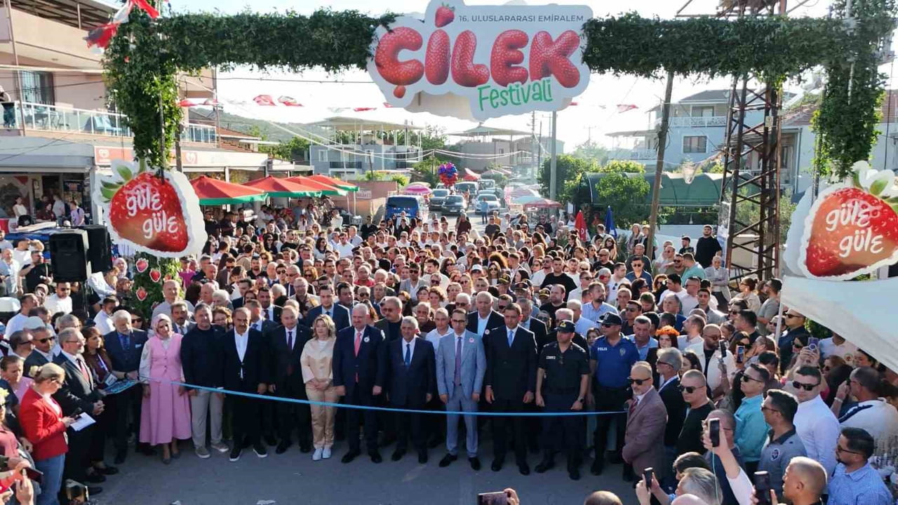 KOKUSU VE EŞSİZ TADIYLA DAMAKLARDA FARKLI BİR LEZZET BIRAKAN EMİRALEM ÇİLEĞİ İÇİN DÜZENLENEN VE...
