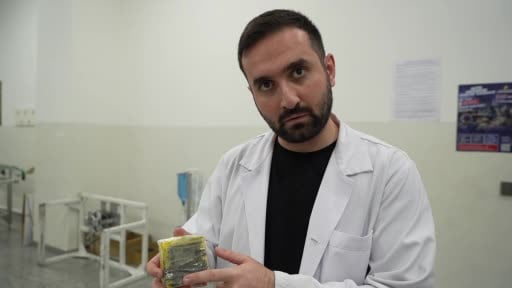 Kokuya ve sokak hayvanlarının zarar görmesine karşı akıllı çöp kovası