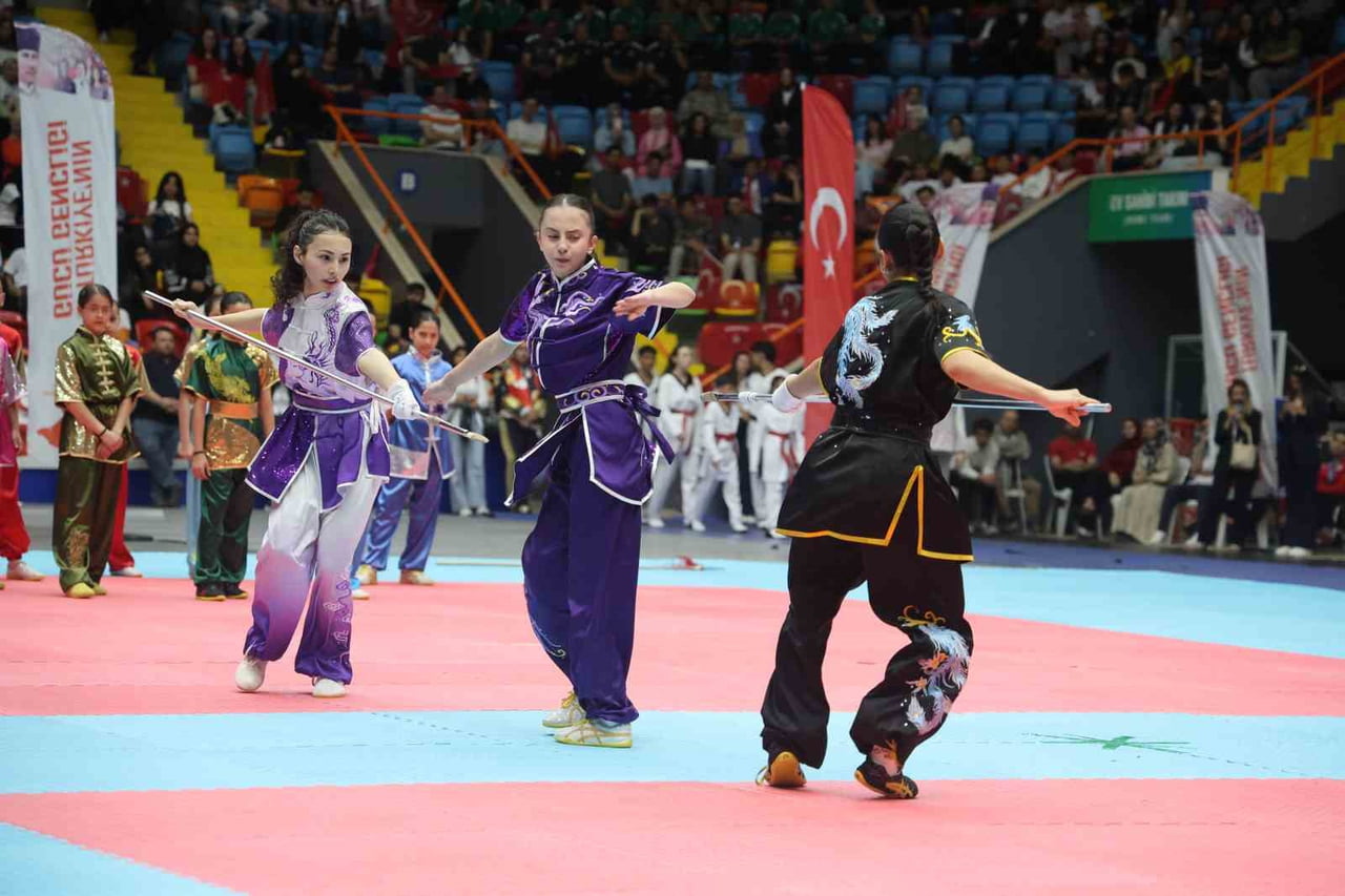 KONYA'DA 19 MAYIS ATATÜRK'Ü ANMA GENÇLİK VE SPOR BAYRAMI DÜZENLENEN ÇEŞİTLİ ETKİNLİKLERLE...