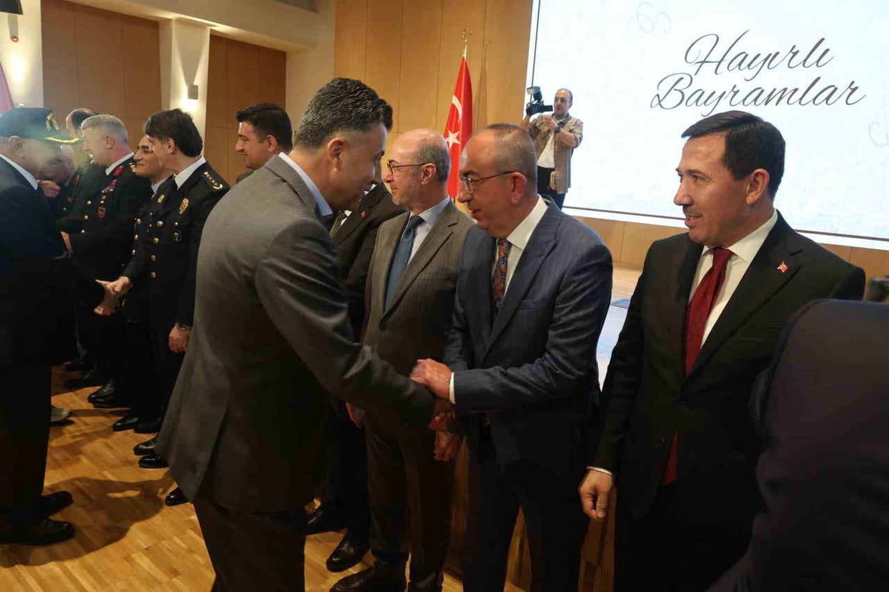 KONYA'DA KURBAN BAYRAMI DOLAYISIYLA PROTOKOL BAYRAMLAŞMA PROGRAMI DÜZENLENDİ.