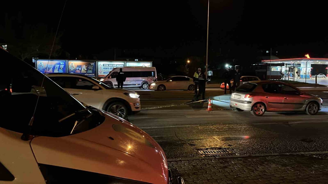 KONYA’DA OTOMOBİLİN YAYAYA ÇARPMASI SONUCU 1 KİŞİ HAYATINI KAYBETTİ.