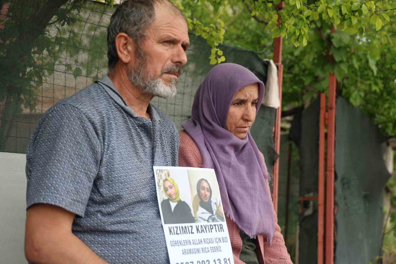 KONYA’DA ÜNİVERSİTE SINAVINA HAZIRLANAN 18 YAŞINDAKİ BEYZANUR MEMİŞ, ‘KÜTÜPHANEYE GİDİYORUM’ DİYE...