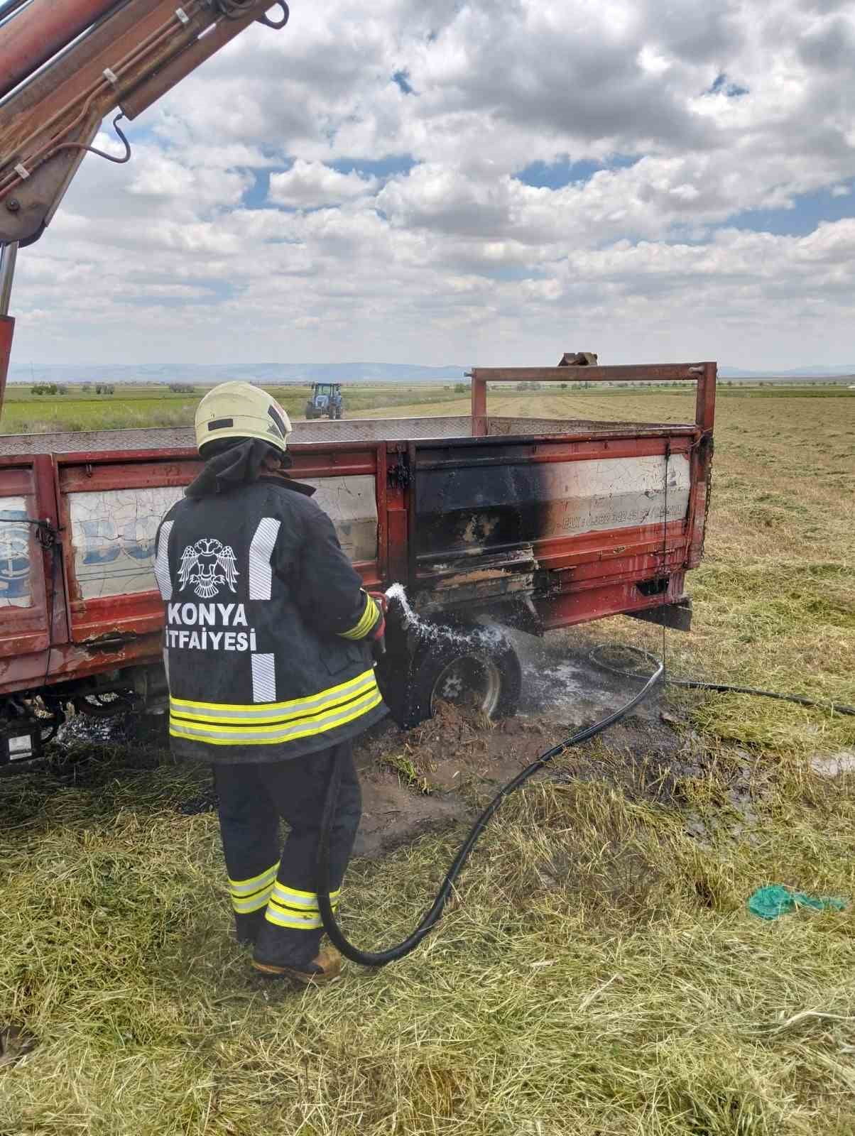 KONYA’NIN KARAPINAR İLÇESİNDE 3 KİŞİ ELEKTRİK AKIMINA KAPILARAK YARALANDI.