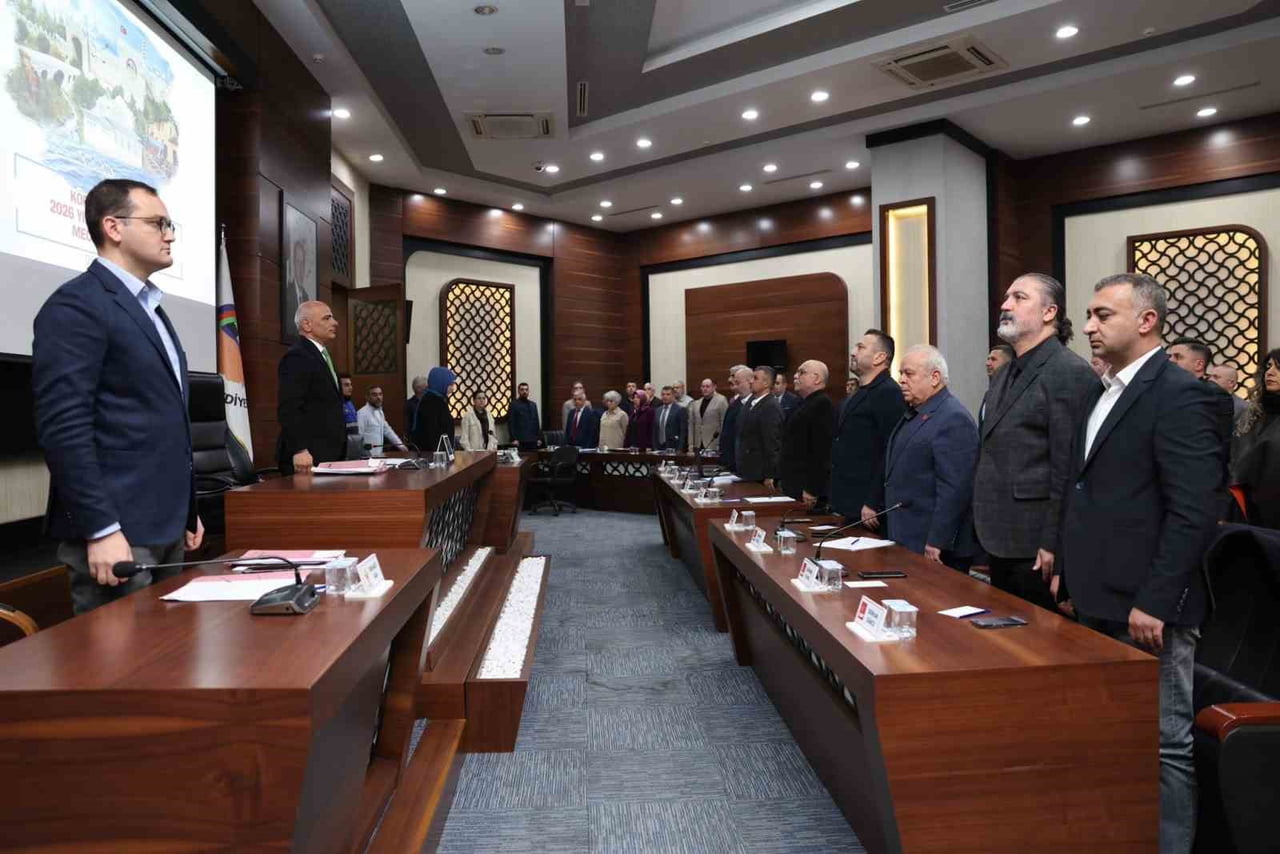 KÖRFEZ BELEDİYESİNDE GERÇEKLEŞTİRİLEN MAYIS AYI MECLİS TOPLANTISINDA, İLÇEDEKİ AMFİTİYATRONUN...