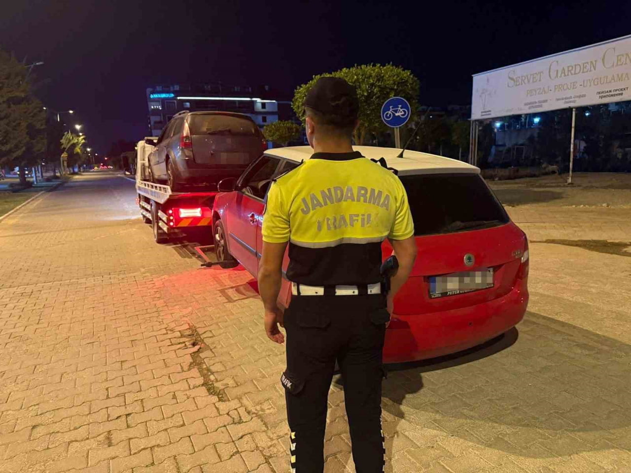KORSAN TAŞIMACILIK YAPTIĞI BELİRLENEN ARAÇLAR 60 GÜN SÜREYLE TRAFİKTEN MEN EDİLDİ
