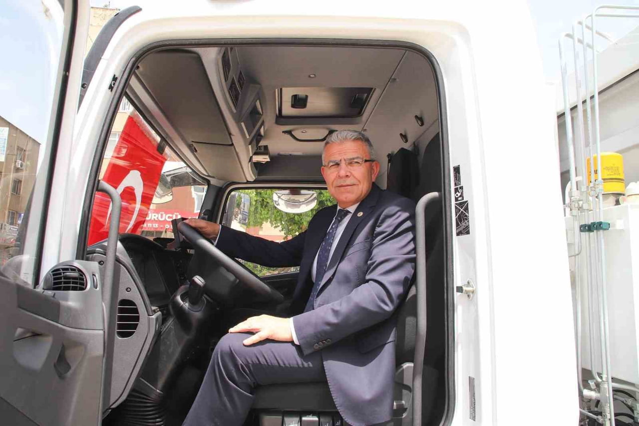 KÖŞK BELEDİYESİ, İLÇE GENELİNDEKİ TEMİZLİK HİZMETLERİNİN DAHA ETKİN VE HIZLI YÜRÜTÜLMESİ AMACIYLA...