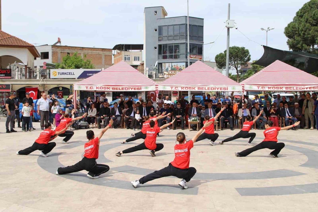 KÖŞK KAYMAKAMLIĞI HİMAYESİNDE VE KÖŞK İLÇE GENÇLİK VE SPOR MÜDÜRLÜĞÜNCE DÜZENLENEN TÖREN İLE 19...