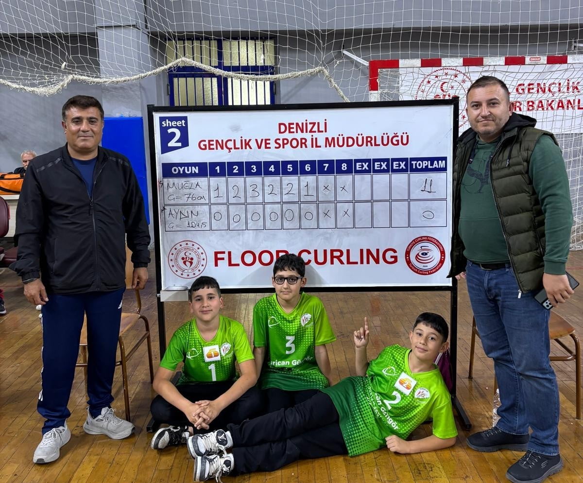 KÖYCEĞİZ TOPARLAR ORTAOKULU’NDAN BÜYÜK BAŞARI: 3 TAKIMLA TÜRKİYE FİNALLERİNDE