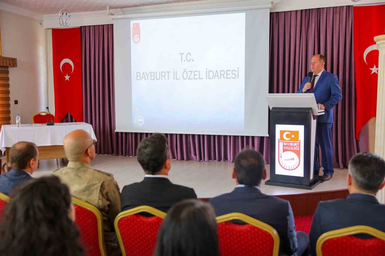 KÖYDES YATIRIMLARI VE KÖYLERİN İHTİYAÇLARI TOPLANTIDA ELE ALINDI