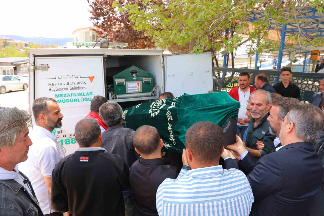 KÜBRA YAPICI, MEMLEKETİ KAHRAMANMARAŞ'IN EKİNÖZÜ İLÇESİNDE SON YOLCULUĞUNA UĞURLANDI.