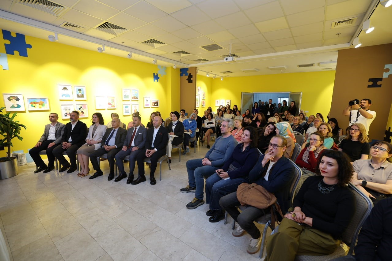 KÜÇÜKÇEKMECE BELEDİYESİ, İLÇEDE İLK KEZ DÜZENLENEN HEYKEL SEMPOZYUMU'NUN TANITIM TOPLANTISINI...