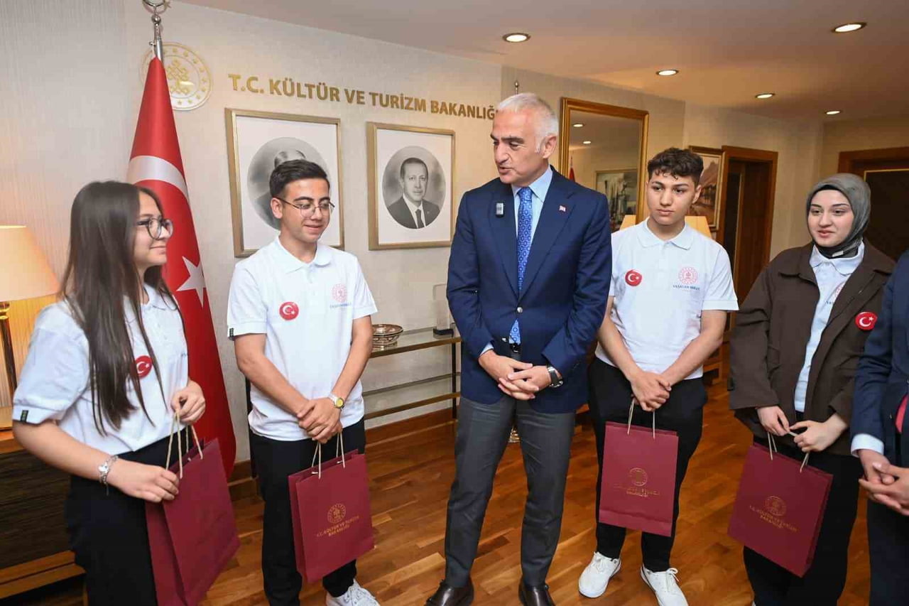 KÜLTÜR VE TURİZM BAKANI MEHMET NURİ ERSOY, 19 MAYIS ATATÜRK’Ü ANMA, GENÇLİK VE SPOR BAYRAMI...