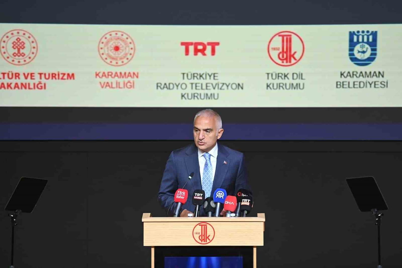 KÜLTÜR VE TURİZM BAKANI MEHMET NURİ ERSOY TÜRKÇE HAKKINDA, "TÜRKÇE, UÇSUZ BUCAKSIZ TÜRKİSTAN...