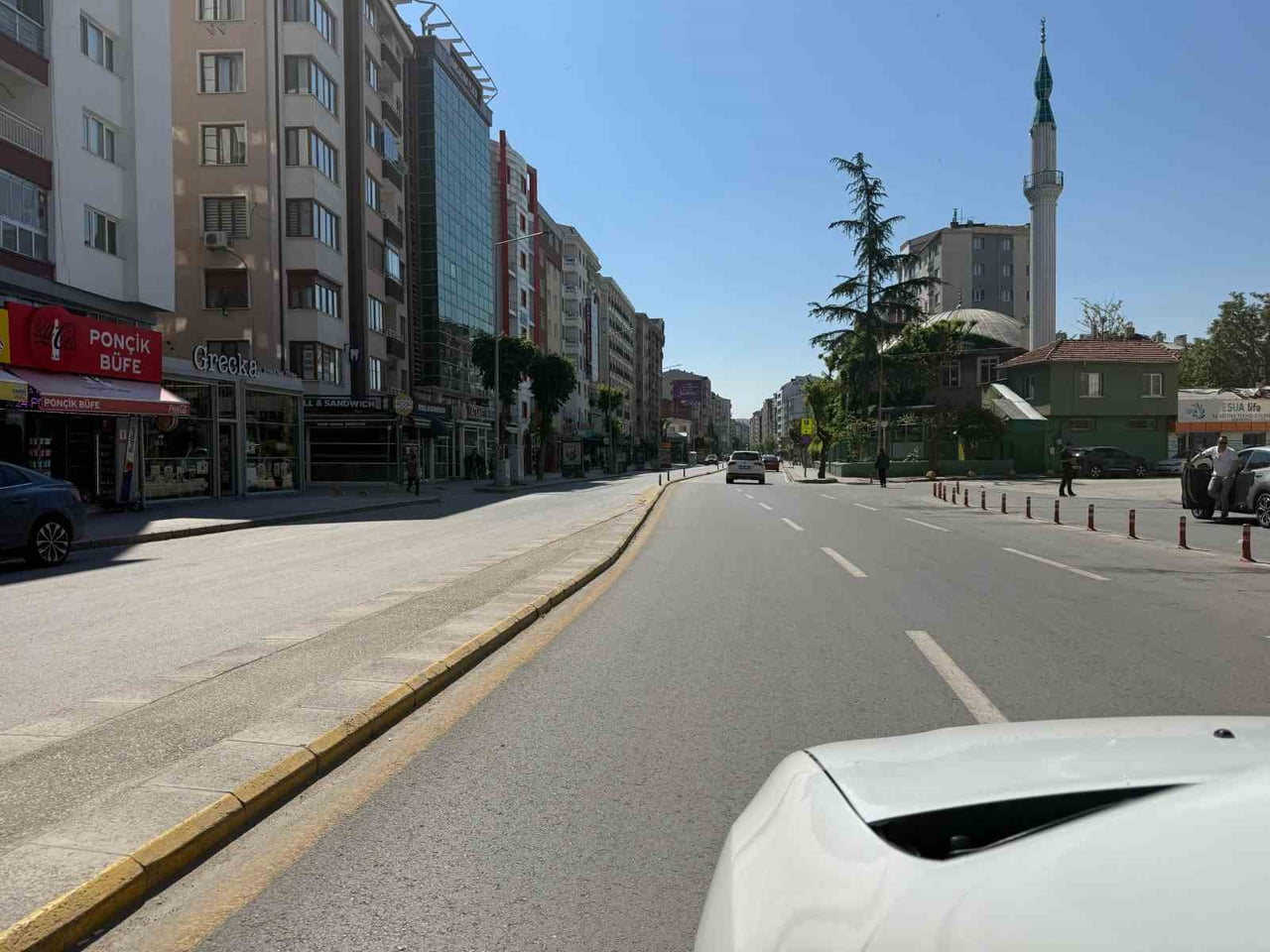 KURBAN BAYRAMI'NIN İLK GÜNÜNDE ESKİŞEHİR'İN CADDE VE SOKAKLARI SESSİZLİĞE BÜRÜNDÜ.