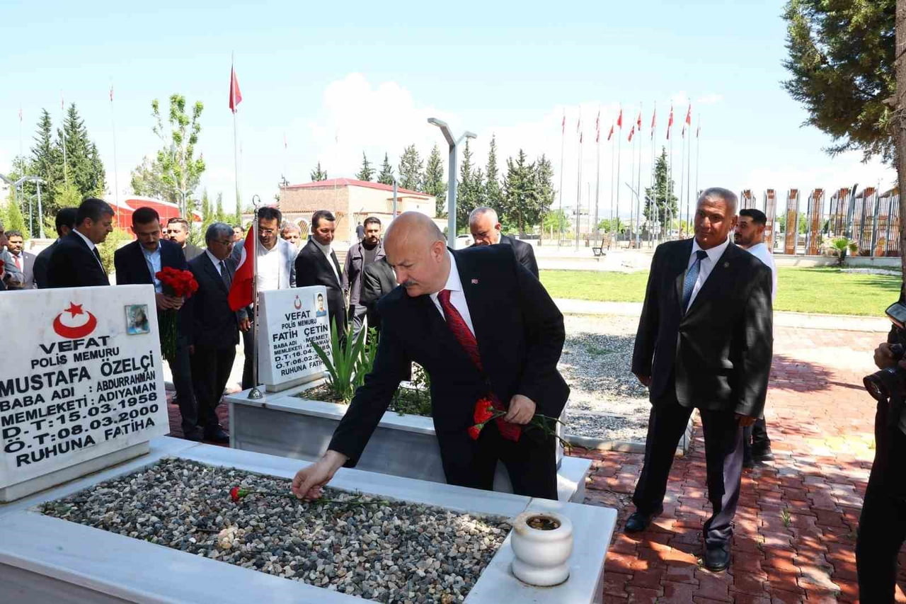 KURBAN BAYRAMI ARİFESİ DOLAYISIYLA ADIYAMAN’DA ŞEHİTLİK ZİYARET EDİLDİ.