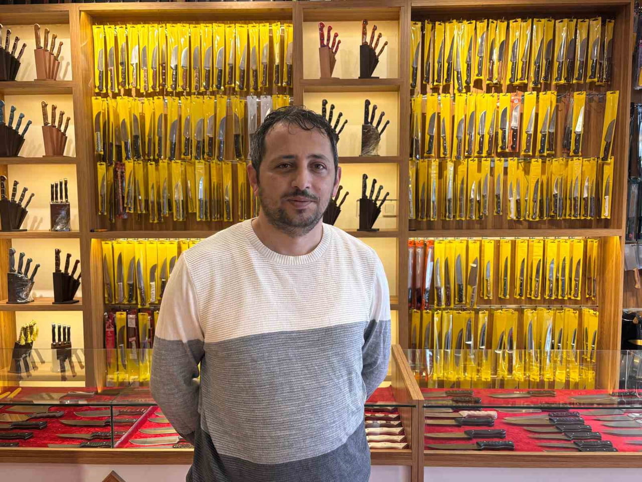 KURBAN BAYRAMI ÖNCESİNDE SÜRMENE BIÇAĞI ÜRETİMİYLE TANINAN SÜRMENE İLÇESİNDE, ÖNCEKİ YILLARIN...