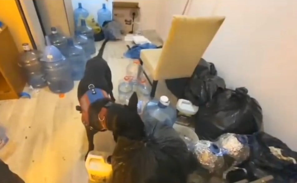 KUŞADASI'NDA 22 KİLOGRAM UYUŞTURUCU ELE GEÇİRİLDİ