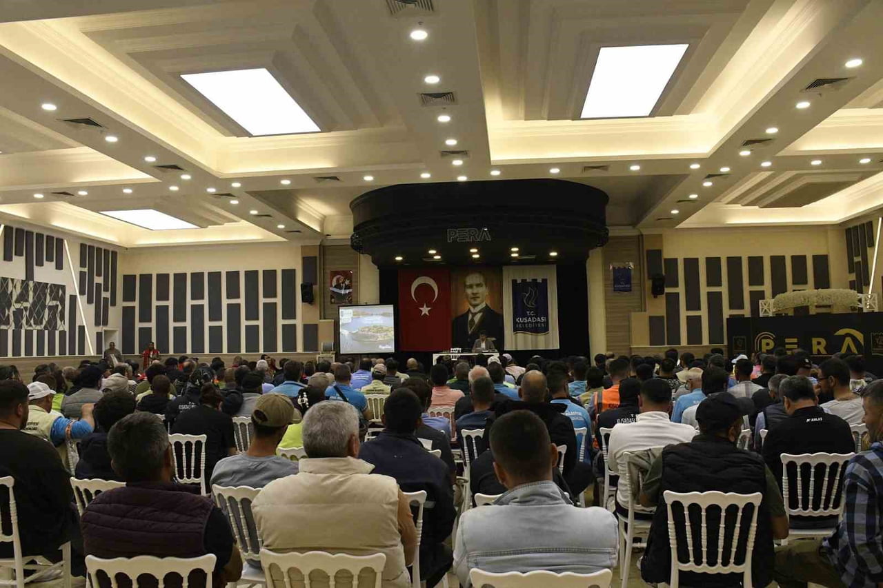 KUŞADASI BELEDİYESİ TEMİZLİK İŞLERİ MÜDÜRLÜĞÜ, YAZ SEZONUNDA ARTACAK NÜFUS YOĞUNLUĞU ÖNCESİ...