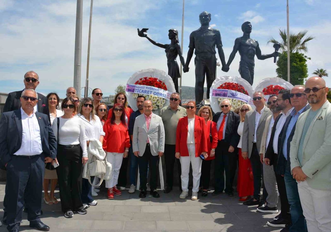 KUŞADASI’NDA 19 MAYIS’A YAKIŞAN COŞKU, KUTO’DAN GÜÇLÜ KATILIM