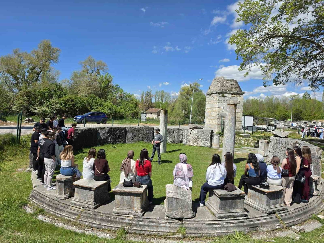 KÜTAHYA'DA GENÇLİK VE SPOR İLÇE MÜDÜRLÜĞÜ TARAFINDAN HİSARCIK MESLEK YÜKSEKOKULU (MYO)...