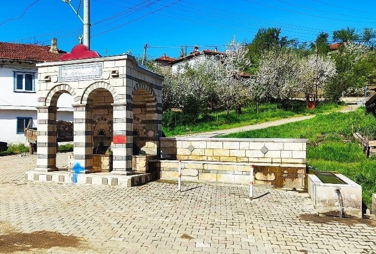 KÜTAHYA'NIN GEDİZ İLÇESİNE BAĞLI, MURAT DAĞI ETEKLERİNDE KURULU BİR DOĞA HARİKASI OLAN CEBRAİL...