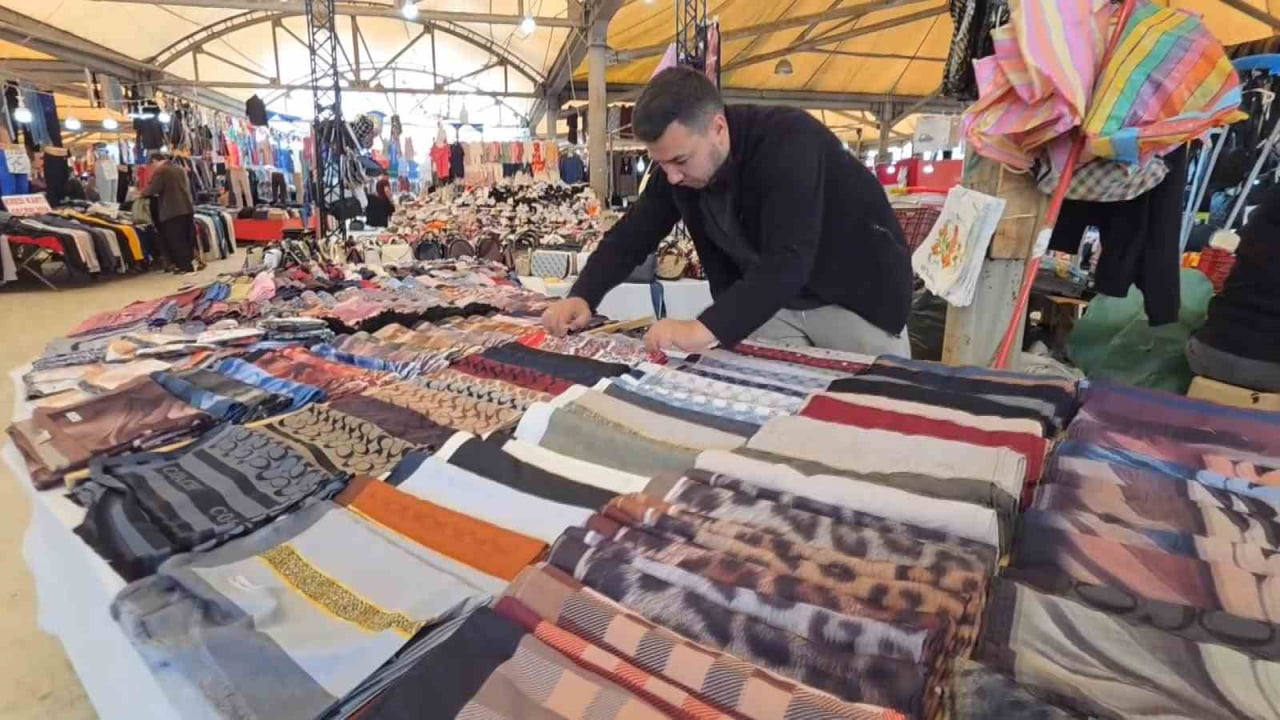 KÜTAHYA’DA 'BAYRAM PAZARI' HAREKETLİLİĞİ BAŞLADI