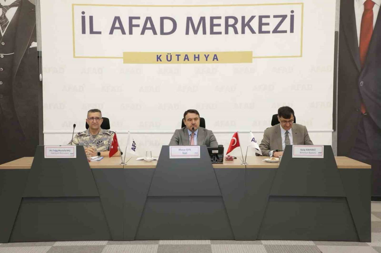 KÜTAHYA’DA AFET HAZIRLIKLARI MASAYA YATIRILDI