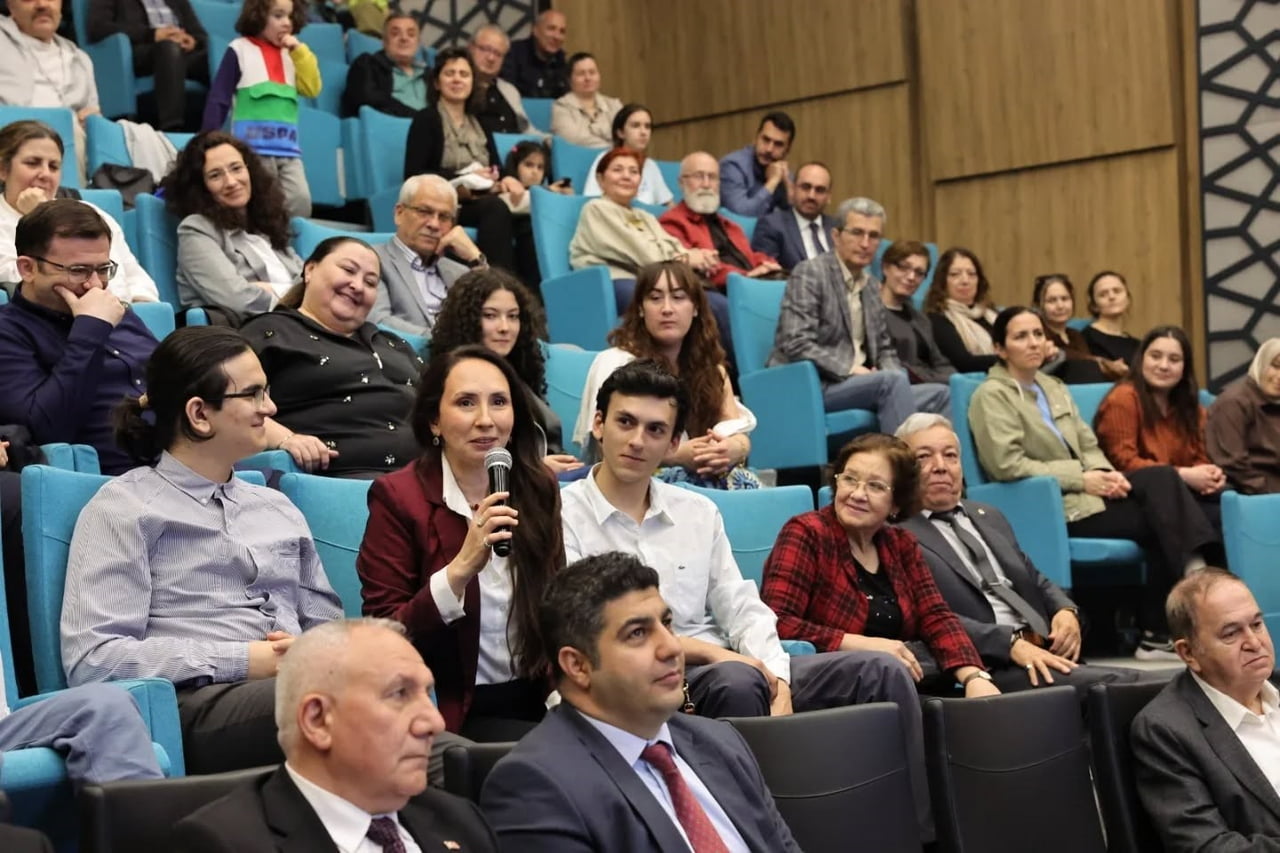 KÜTAHYA’DA TEKİN UĞUREL İÇİN "SAYGI GECESİ" DÜZENLENDİ