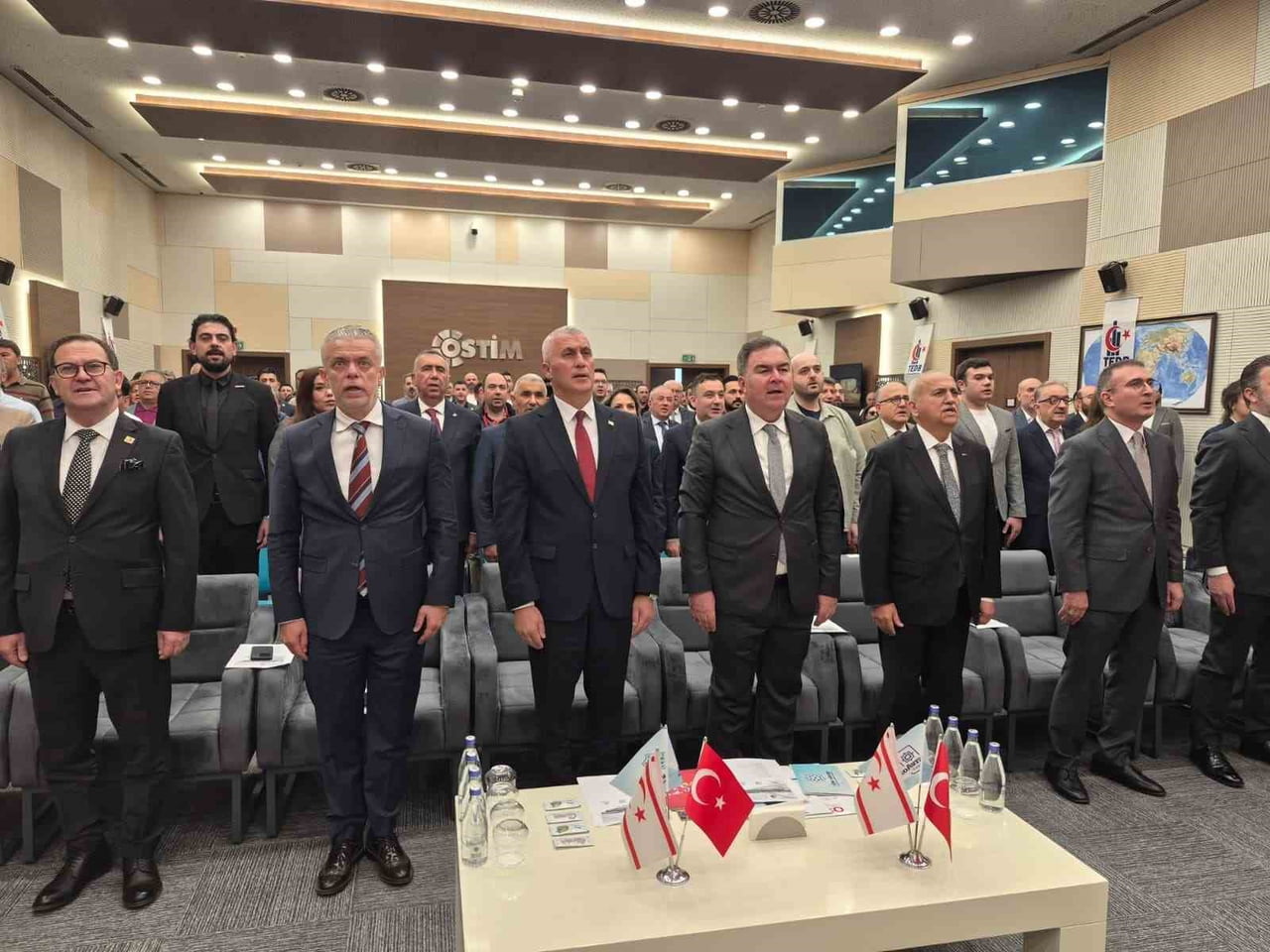KUZEY KIBRIS TÜRKİYE CUMHURİYETİ (KKTC) EKONOMİ VE ENERJİ BAKANI OLGUN AMCAOĞLU (ORTADA) "KUZEY...